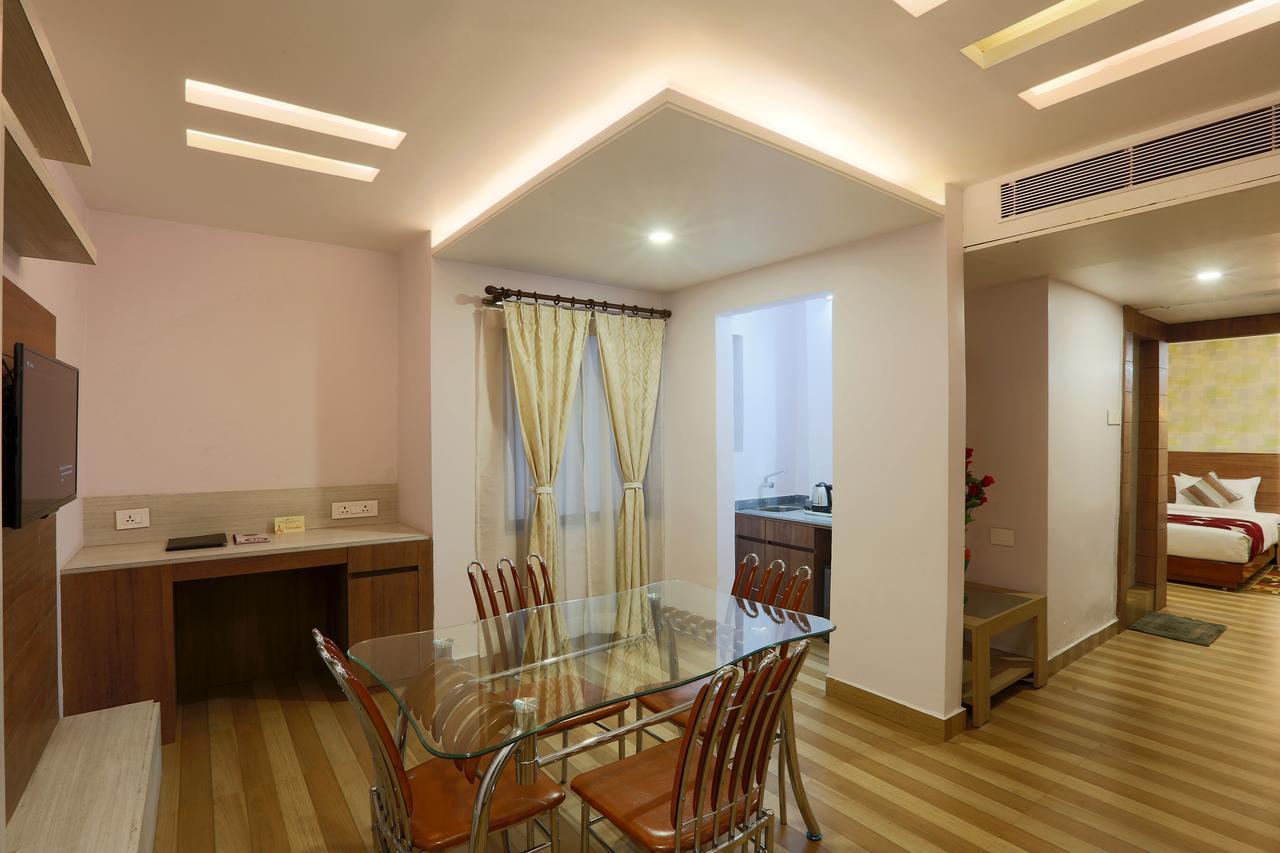 Hotel Sj International Guwahati Eksteriør billede