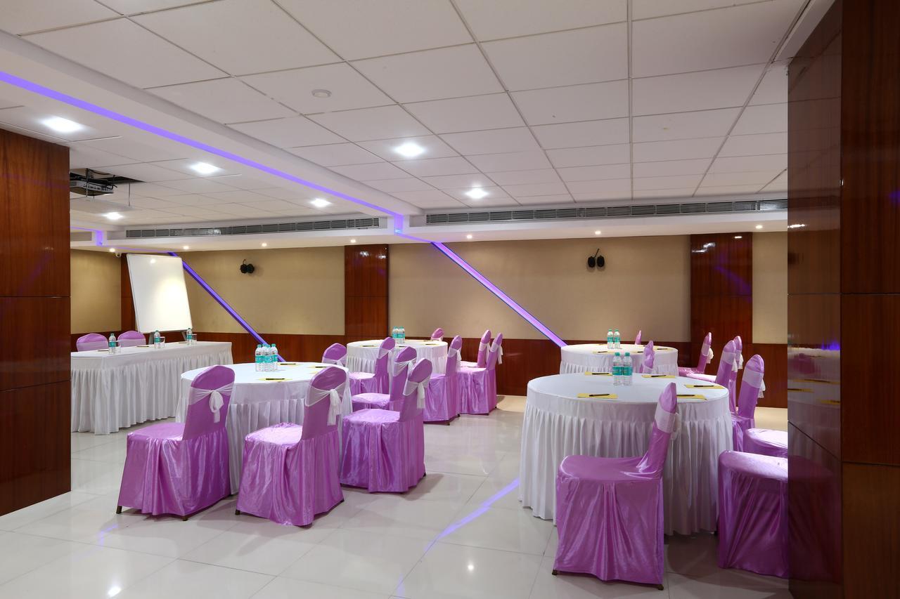 Hotel Sj International Guwahati Eksteriør billede