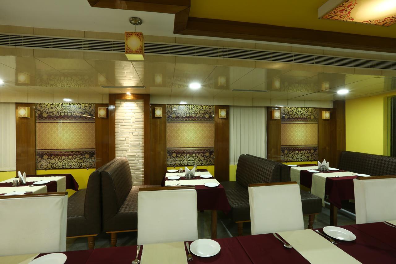 Hotel Sj International Guwahati Eksteriør billede