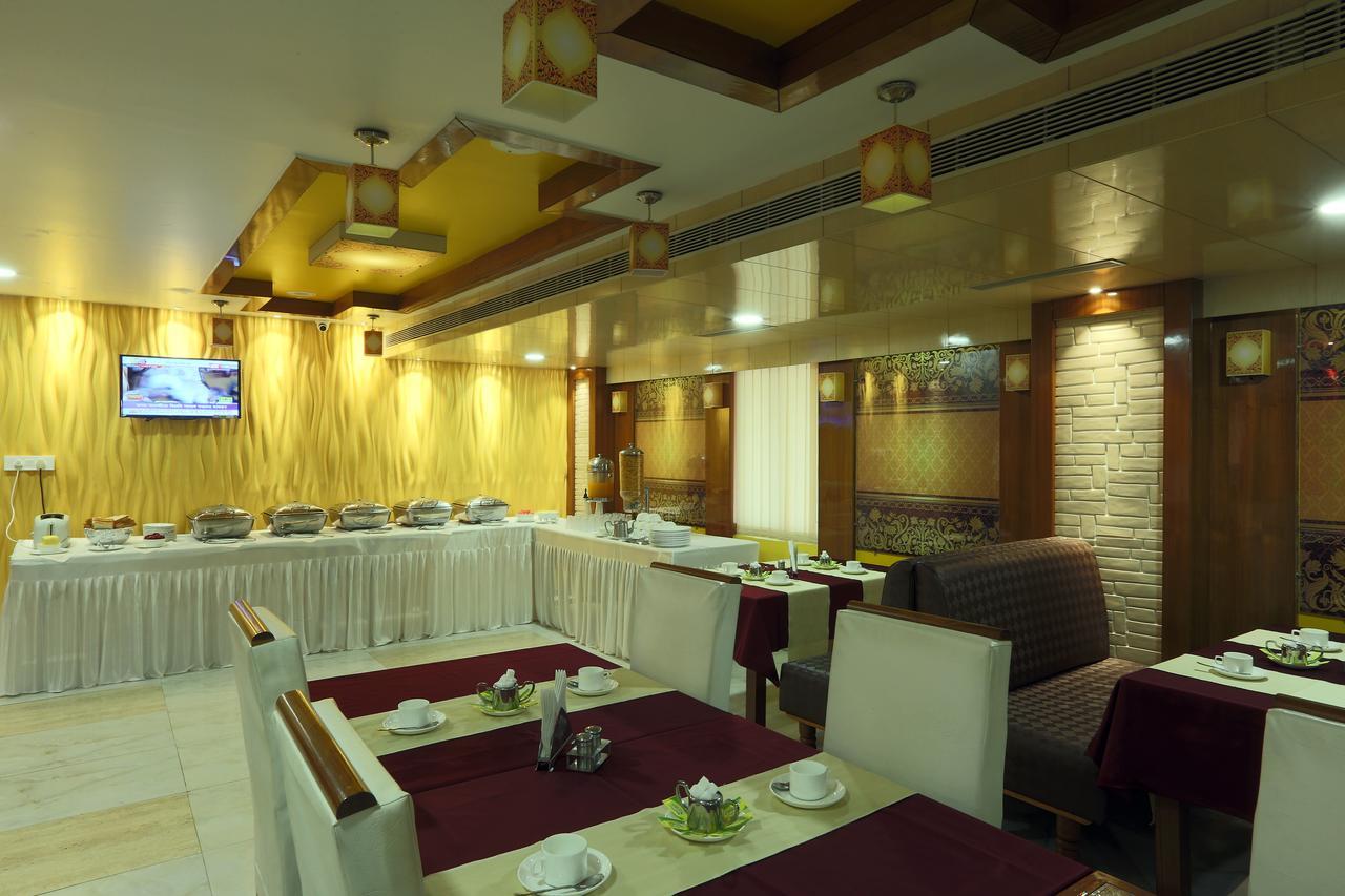 Hotel Sj International Guwahati Eksteriør billede