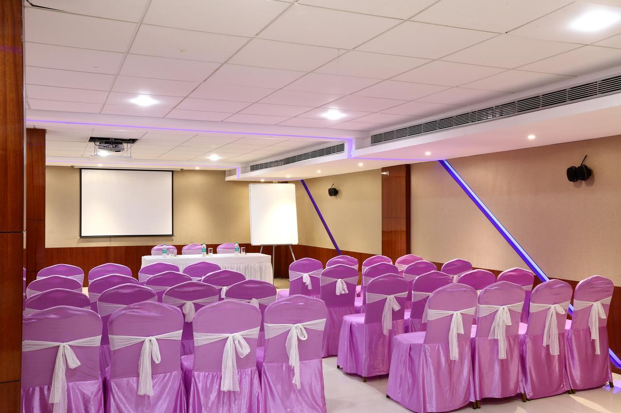 Hotel Sj International Guwahati Eksteriør billede