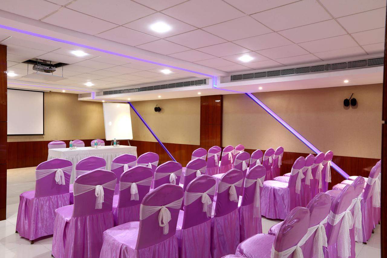 Hotel Sj International Guwahati Eksteriør billede